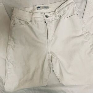 Levi's White Straight Leg Jeans Timeless Style
